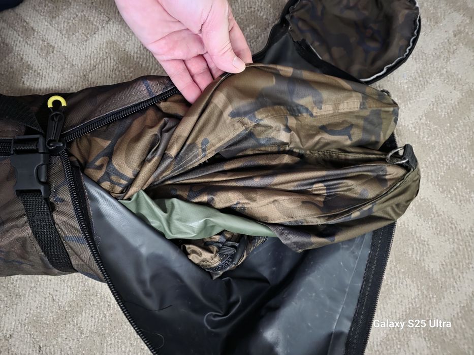 Cort Fox Ultra 60Camo Brolly System