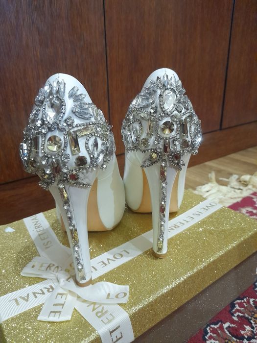 Продаётся!Туфли свадебные