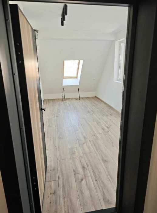 Продава се Двустаен апартамент в София, Изток - 53 кв.м за 3434 €/кв.м - Снимка #2