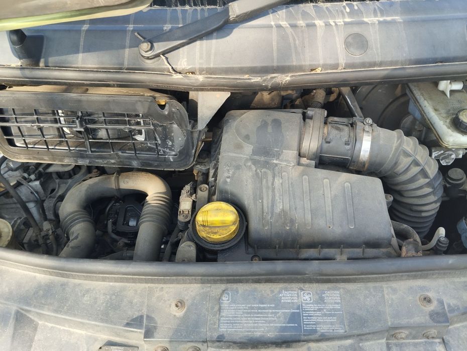Dezmembrari  Renault TRAFIC 2  2001  > 0000 2.0 dCi 115 (FL01, FL0U)