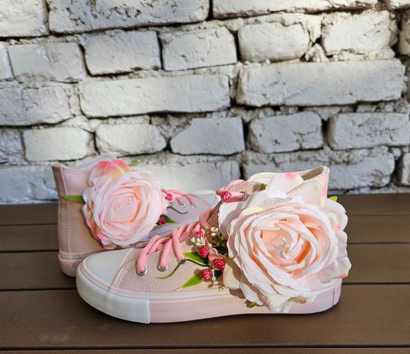 Декорирани кецове 36 номер