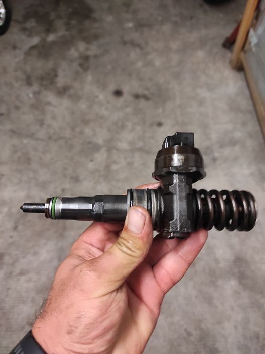 Injectoare Bosch AUDI A3 2.0 TDI cod motor BMM