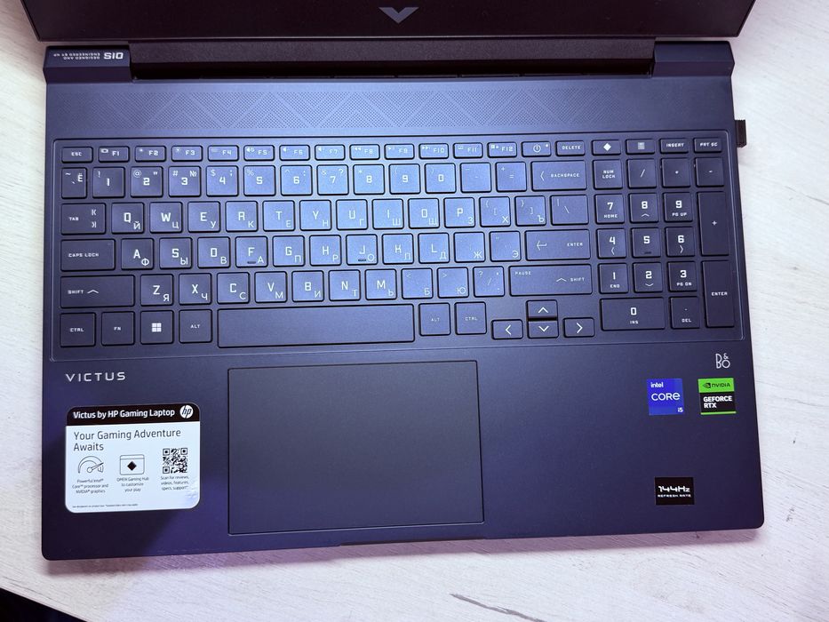 HP Victus