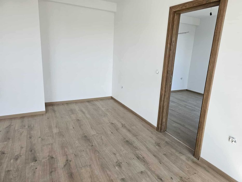 Продава се Тристаен апартамент в Варна, Бриз - 107 кв.м за 1335 €/кв.м - Снимка #8