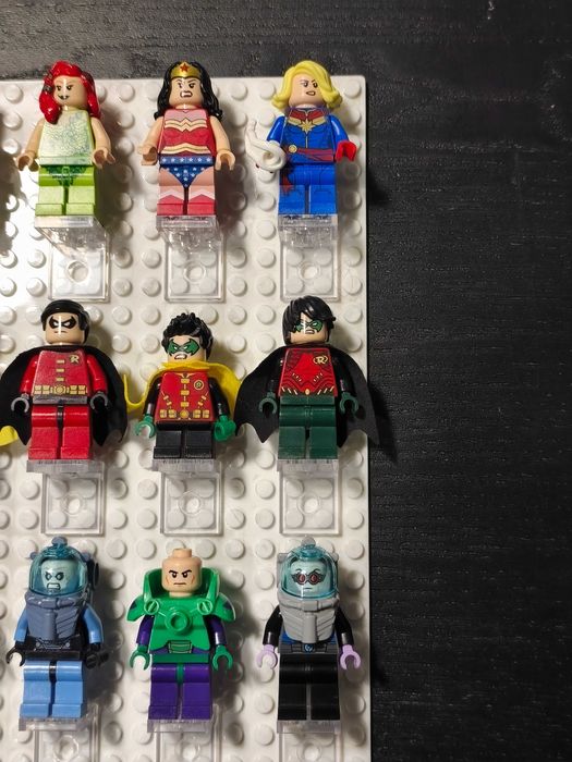 LEGO мини фигурки - Марвел и ДиСи
