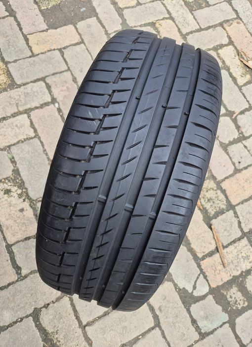 O bucată 245/45 R19 vară - una Continental Bridgestone