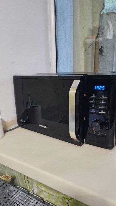 Продам микроволновую печь