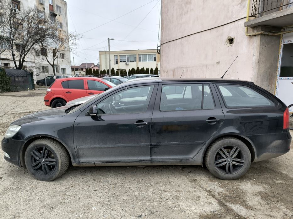 SKODA Octavia 2010 — imagine 3