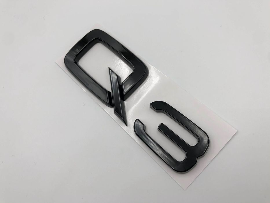Emblema Audi Q3 spate negru