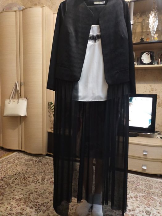 Кастюм женский тройка