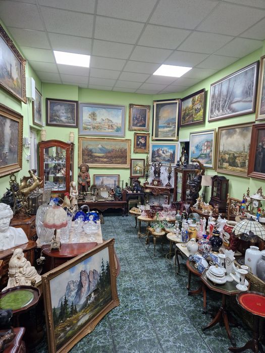 Чифт страхотни антикварни френски фигури статуетки