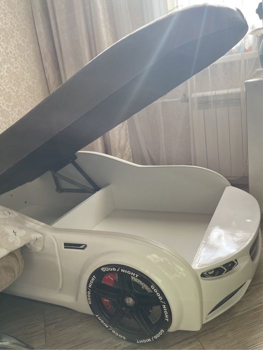 Кровать-машина Mersedes