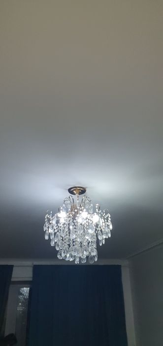 Люстра в отличном состоянии