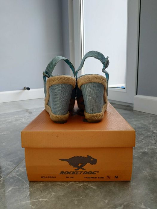 Сандалии летние на платформе Rocket Dog