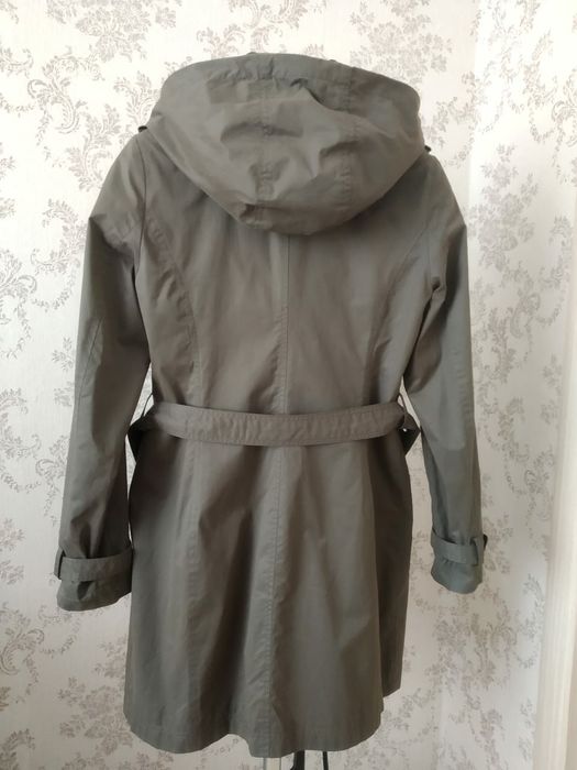 Продам стильный женский плащ