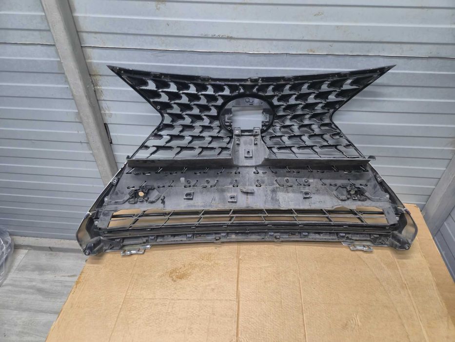 Grila Radiator bara Lexus UX  AN 2018 - 2022 cod 53111-76120