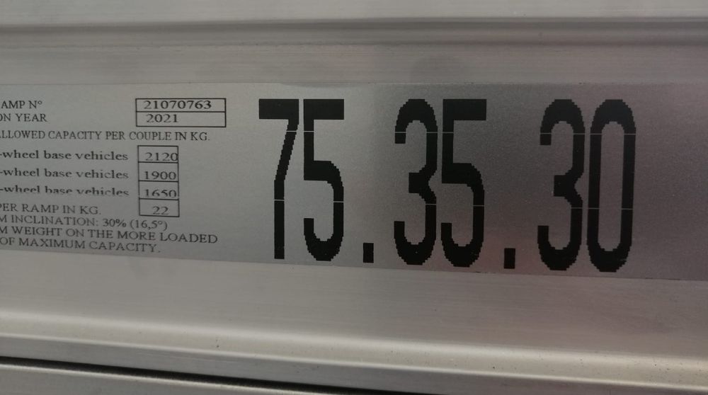 Rampa din aluminiu 3.5 metri lungime / 2120 kg