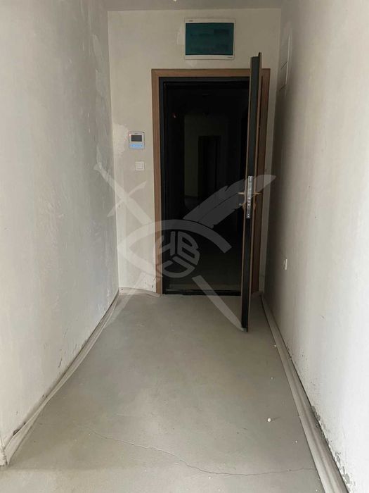 Тристаен с АКТ 16 до МОЛ Пловдив 77265