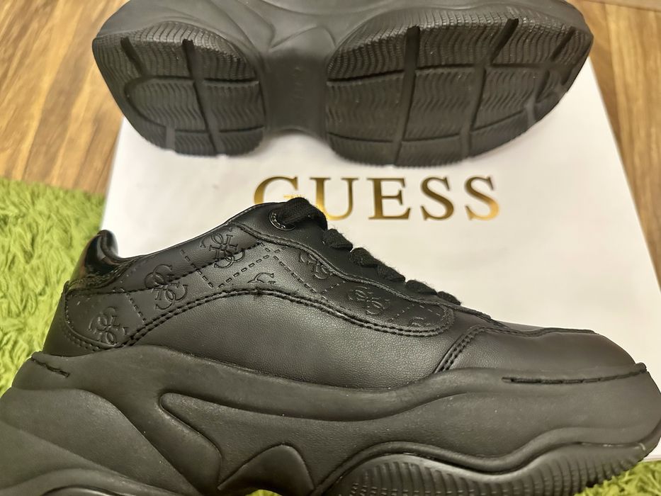 Сникърси /  обувки GUESS оригинал