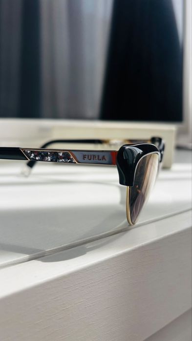 Rame ochelari FURLA-elegante si feminine