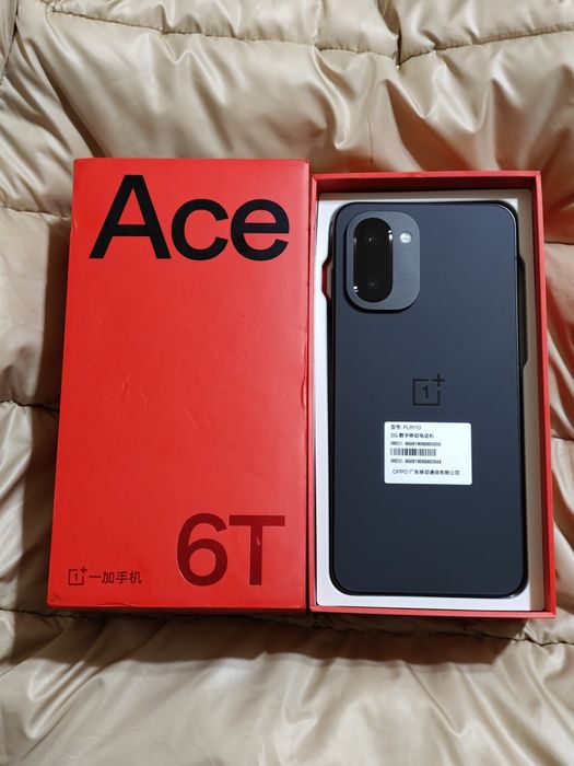One Plus Ace 6T 256 gb Ram 12 5G