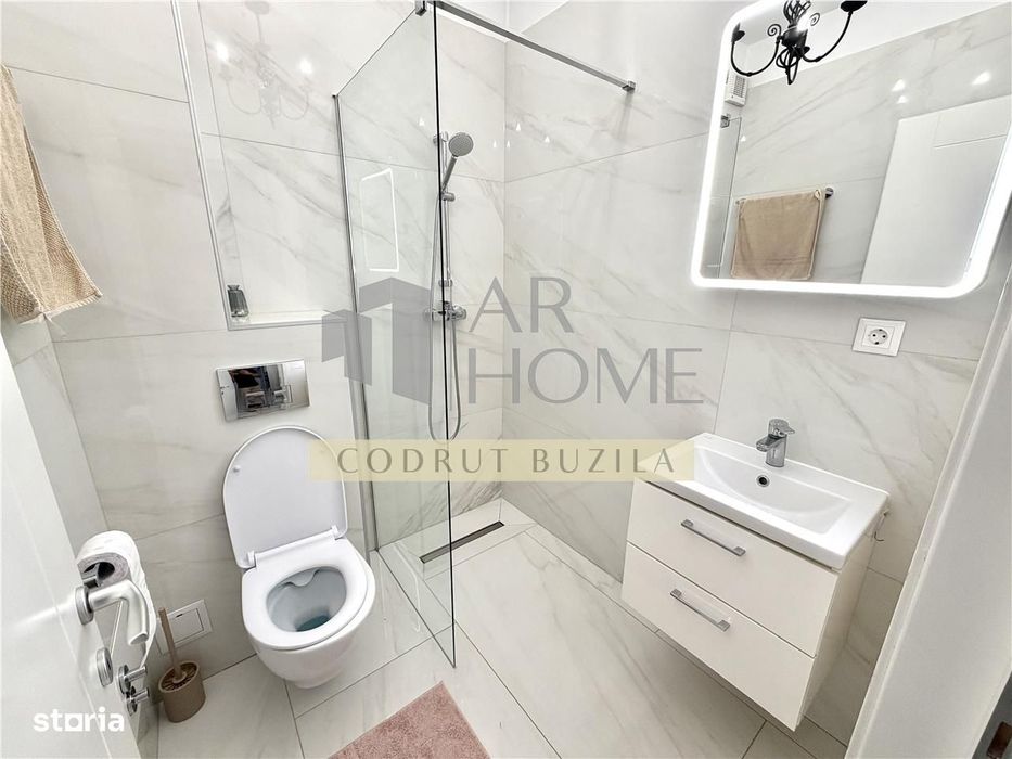 Apartament 3 camere de lux, parcare, zona Vest Ploiesti