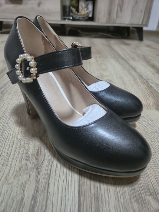 Pantofi eleganti albi/negri