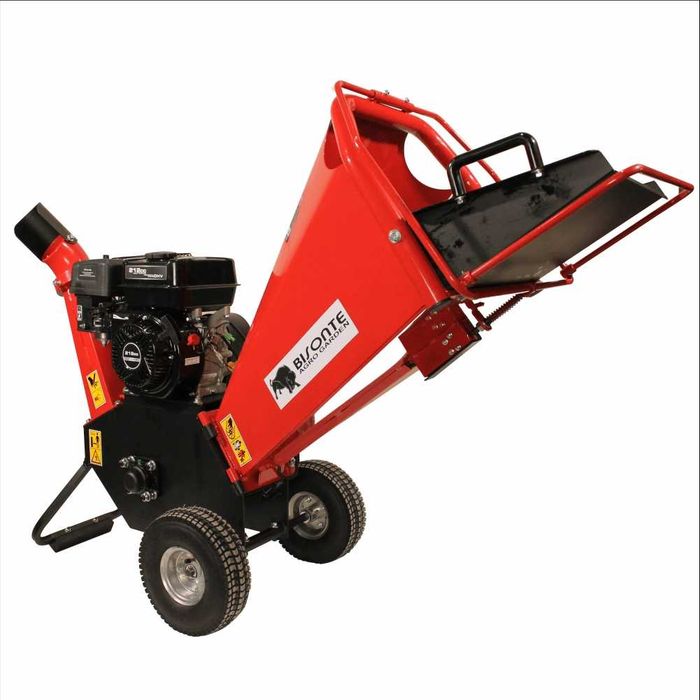 Tocator vegetatie BISONTE  BTA-663W, 9,0 CP, latime taiere 700 mm, autopropulsat