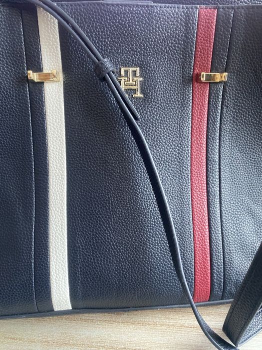 Дамска чанта Tommy Hilfiger