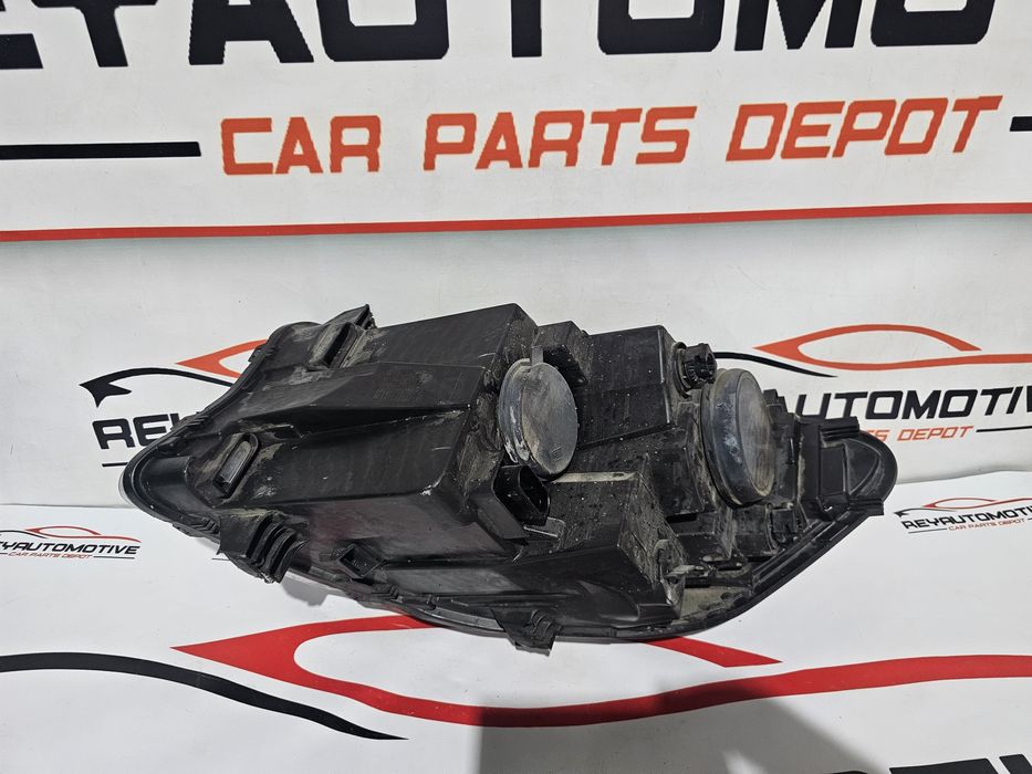 Far dreapta Mercedes Sprinter W907 W910 dupa 2018 cod A9109060100