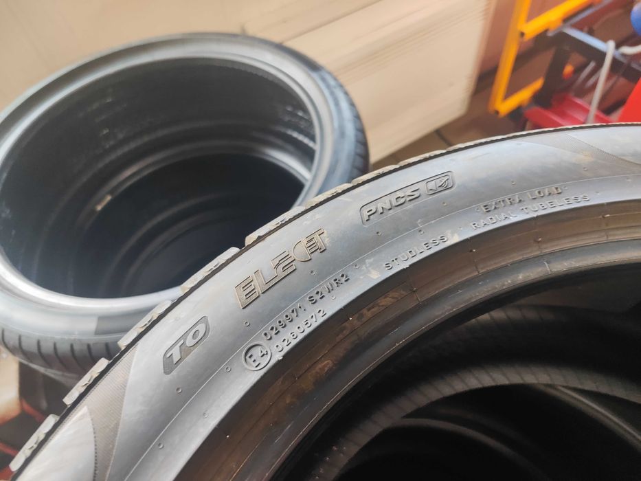 2бр. зимни гуми 255/45/19 Pirelli