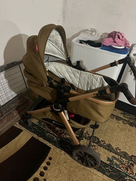 Детская коляска.