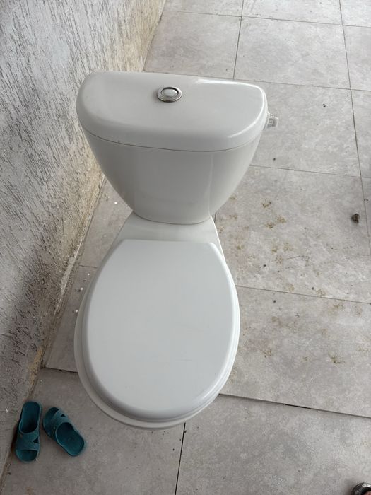 Унитаз продается