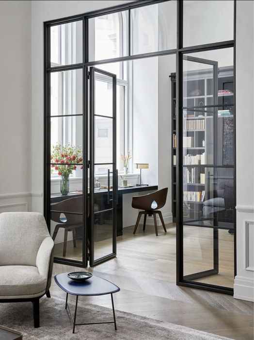 Usi metalice tip loft (sticla pe cadre, glisante, batante)