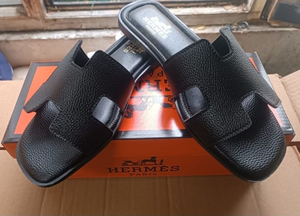 Papuci dama hermes