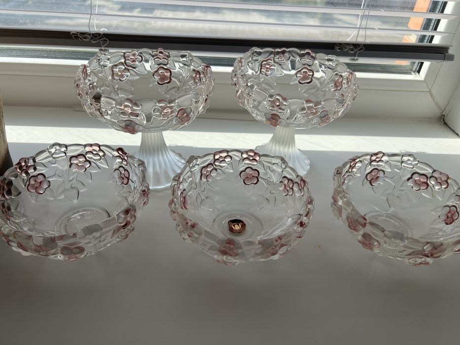 ваза за 3000 каждая