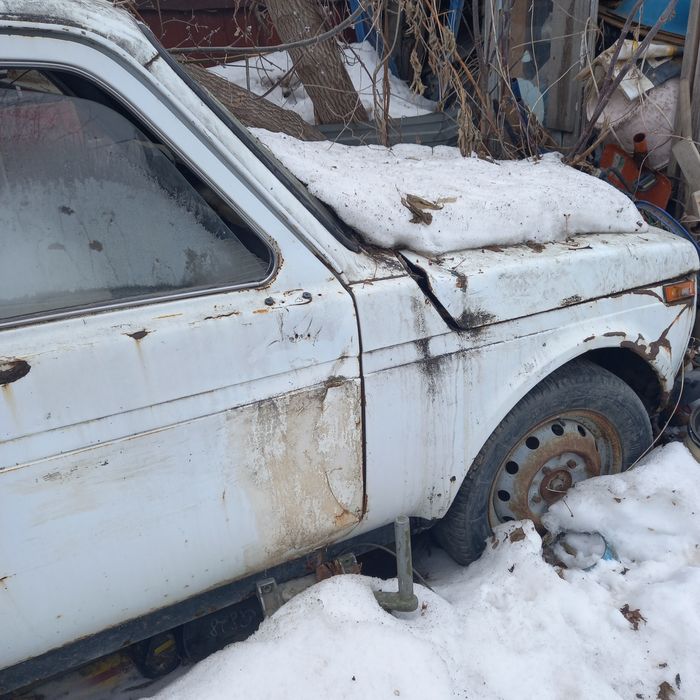 Продам ниву 21213