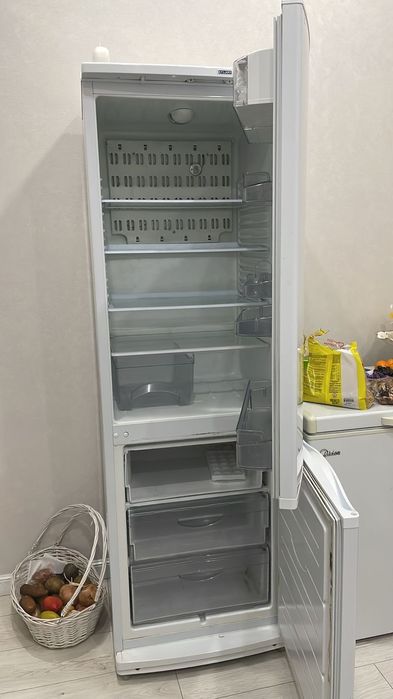 Продам холодильник Срочно
