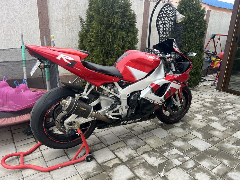 Yamaha YZF R1 2000