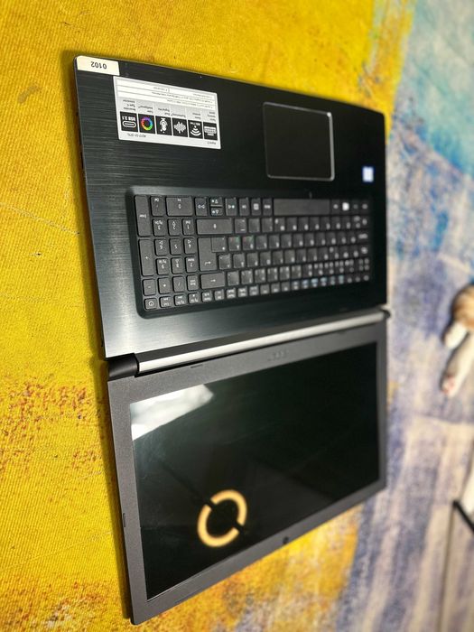 Acer A517,ecran mare 17.3 led, i3 gen 6, 12 gb ddr , hard ssd m2 120gb
