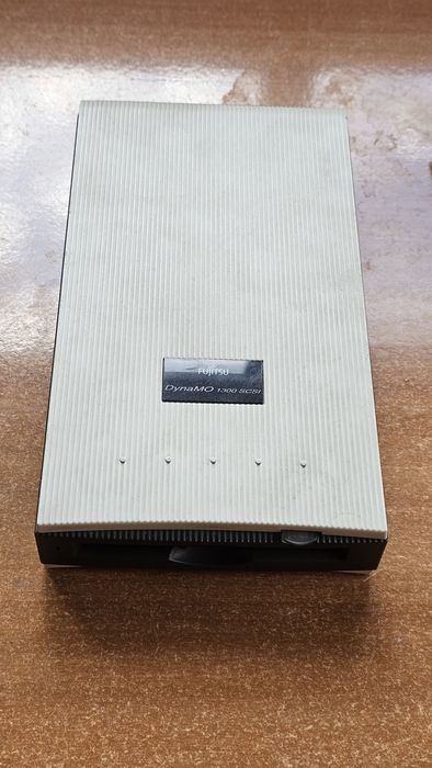 Fujitsu Dyna MO 1300 SCSI-MDM3130SS, 1,3 GB