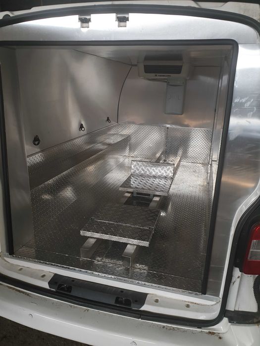 Carosari Auto Profesionale – Platforme, Frigorifice, Izoterme, Transport Sticla, Food Truck