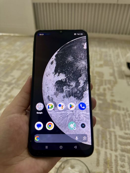 Realme C11 srochno sotiladi