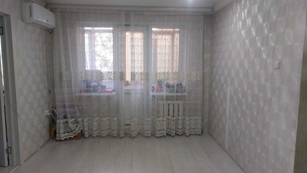 Продам 2-х комнатную квартиру по Абая!