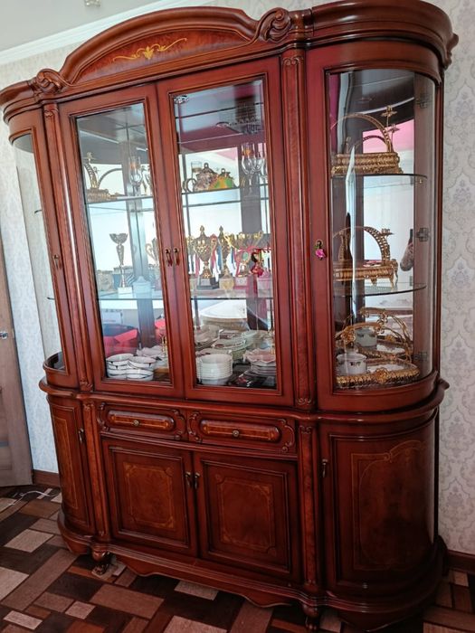 Сервант пройзводсвто Молозия