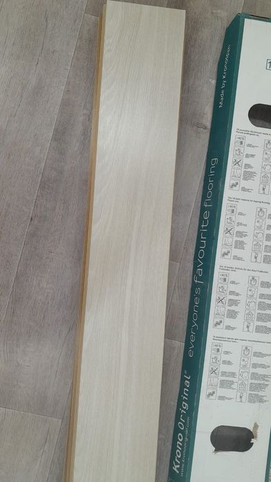 Ламинат новый  24 штук