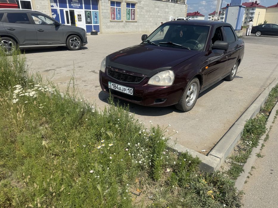 Продам Ладу Приору 2013 года.