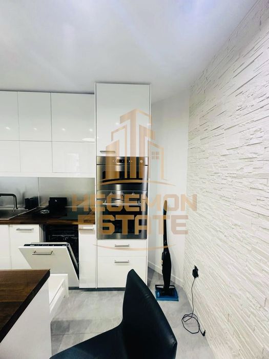 Продава се Двустаен апартамент в Варна, Аспарухово - 70 кв.м за 1829 €/кв.м - Снимка #4