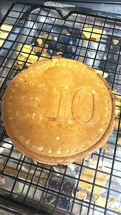 Вафельница, сырная монета