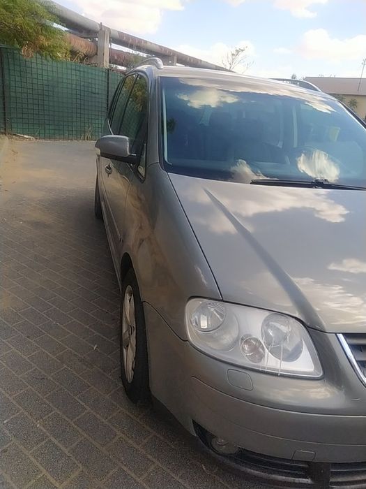 VOLKSWAGEN Touran 2004 — imagine 3